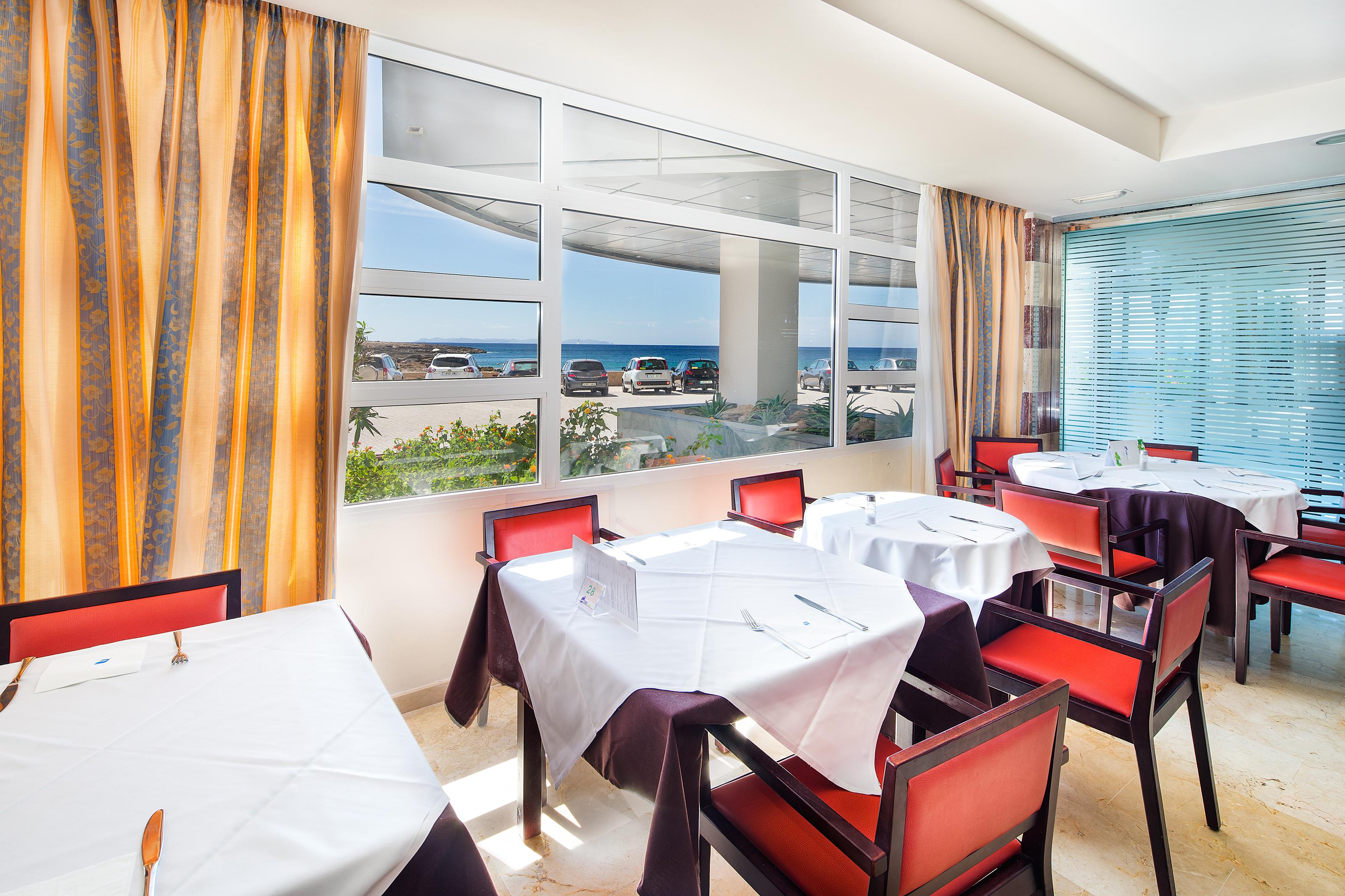 Отель Iberostar Selection Es Trenc -New Opening- Колонья Сант Джордин Экстерьер фото