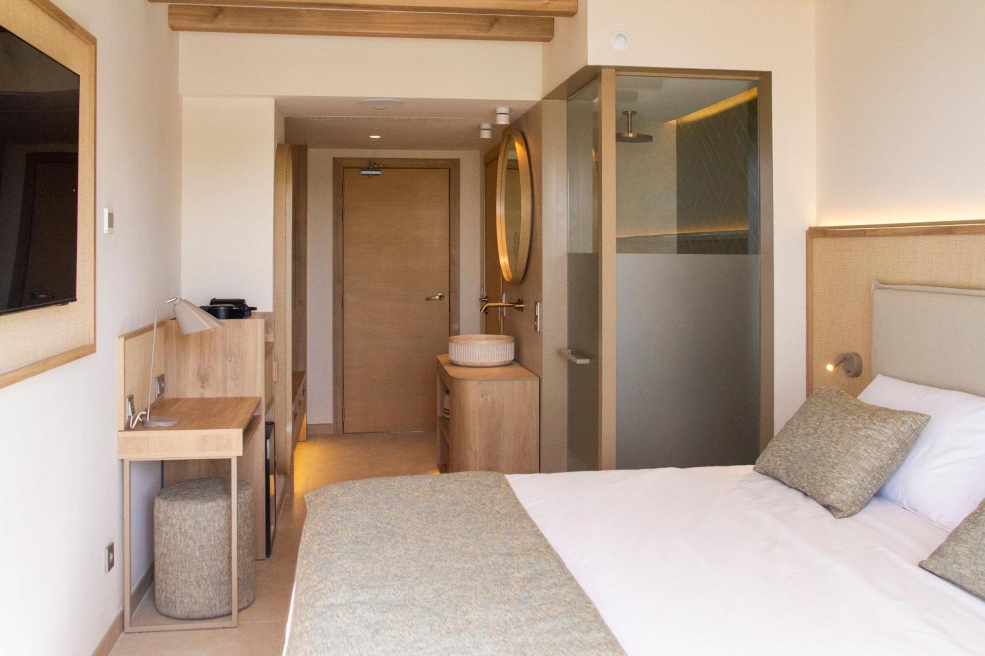 Отель Iberostar Selection Es Trenc -New Opening- Колонья Сант Джордин Экстерьер фото